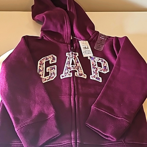GAP toddler sweatshirt and sweatpant set 4T - Picture 3 of 4